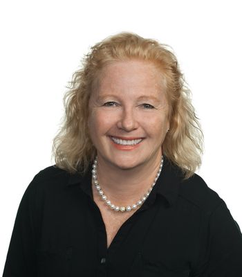 Portrait of Wendy Fields, REALTOR®.